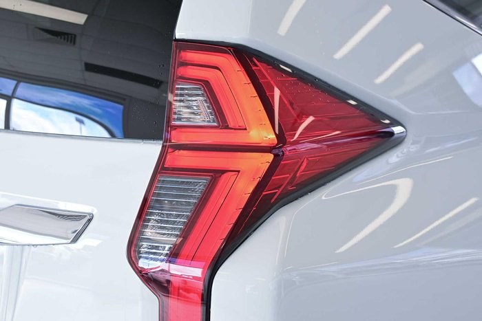 2024 Mitsubishi Pajero Sport GLS