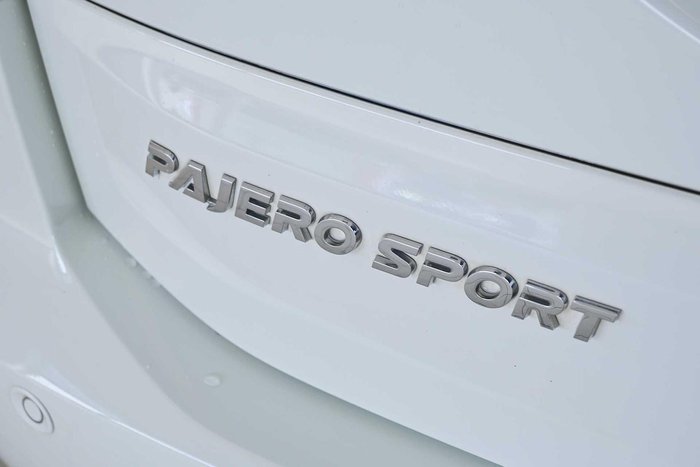 2024 Mitsubishi Pajero Sport GLS