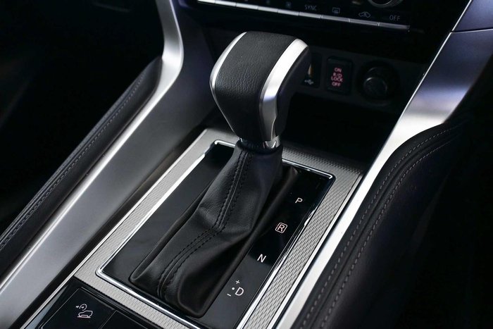 2024 Mitsubishi Pajero Sport GLS