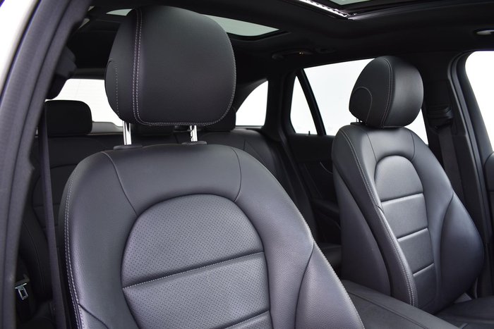 2022 Mercedes-Benz GLC-Class GLC200