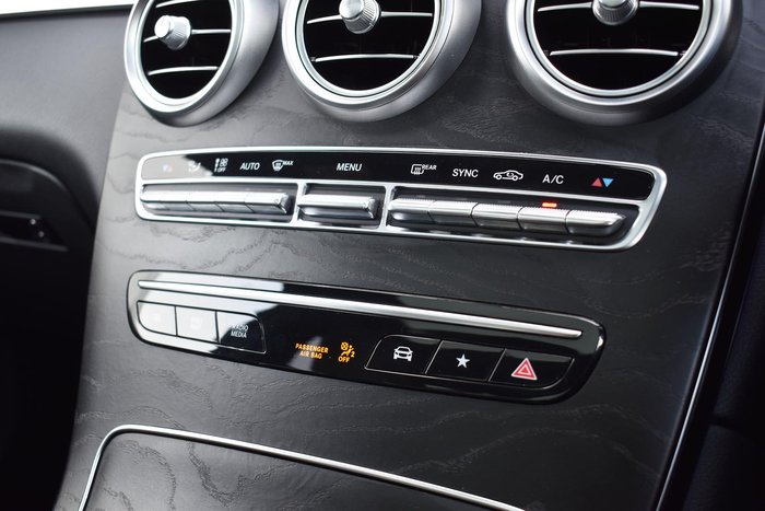 2022 Mercedes-Benz GLC-Class GLC200