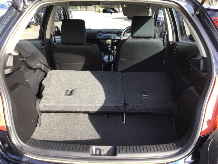 2014 Mazda 2 Neo Sport