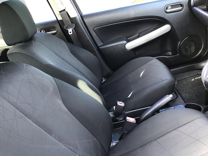 2014 Mazda 2 Neo Sport