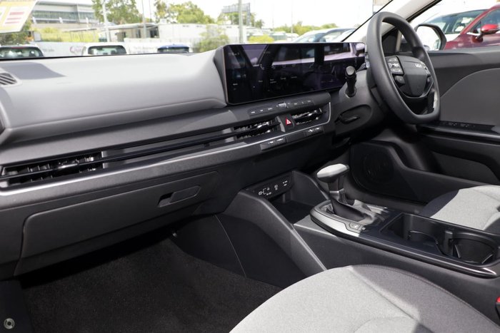 2025 Kia K4 S