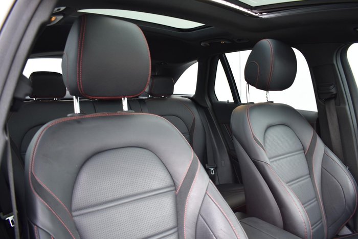 2022 Mercedes-Benz GLC-Class GLC300