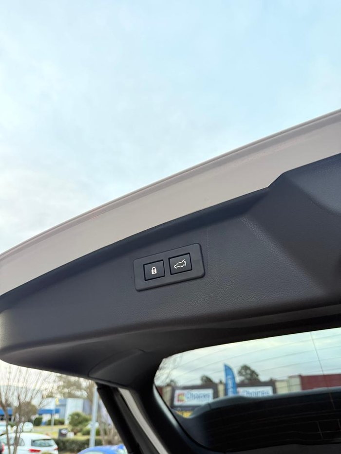 2024 Subaru Outback AWD Touring 6GEN MY25 AWD Crystal White