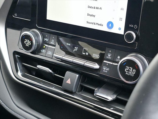 2025 Toyota Kluger GX