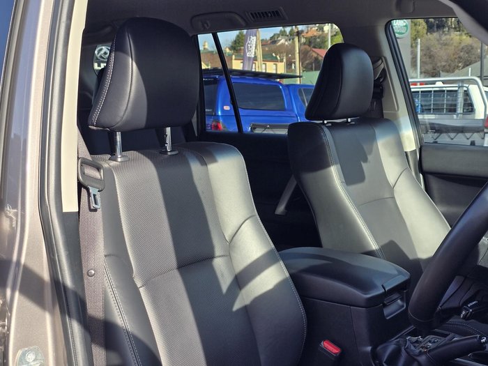 2022 Toyota Landcruiser Prado VX