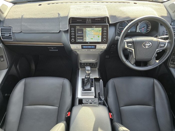 2022 Toyota Landcruiser Prado VX