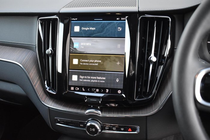 2023 Volvo XC60 Ultimate B5 Bright