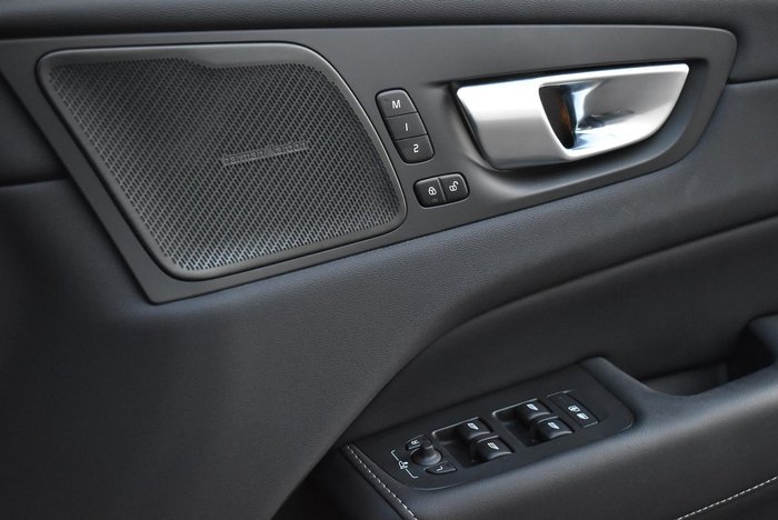 2023 Volvo XC60 Ultimate B5 Bright
