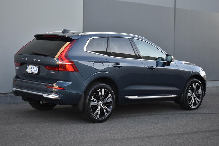 2023 Volvo XC60 Ultimate B5 Bright