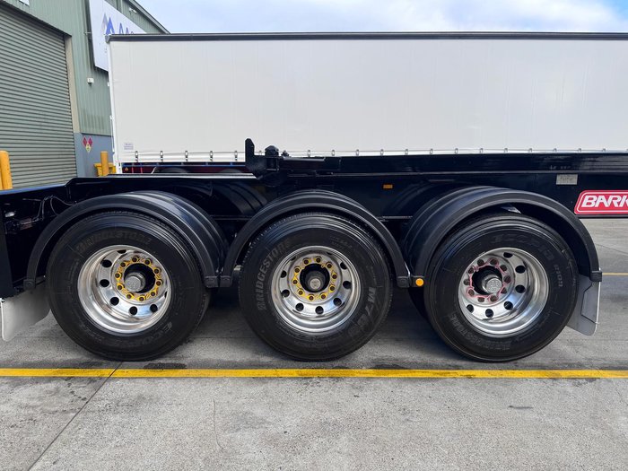 2013 Barker St3 20'Roll Back Tipping Skel Black