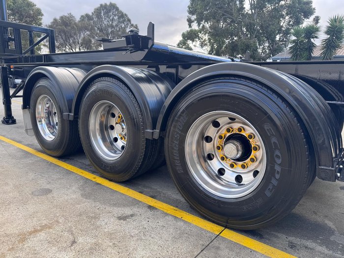 2013 Barker St3 20'Roll Back Tipping Skel Black