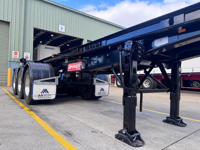 2013 Barker St3 20'Roll Back Tipping Skel Black