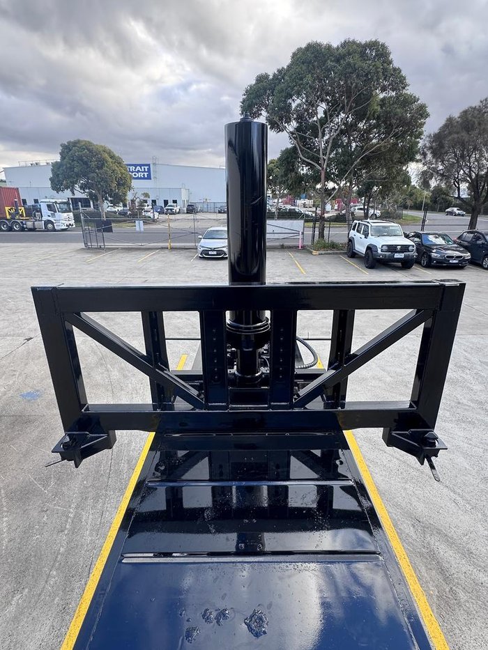 2013 Barker St3 20'Roll Back Tipping Skel Black