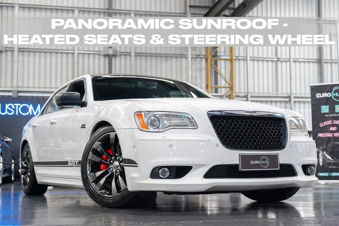 2015 Chrysler 300 SRT-8 Core Satin Vapour