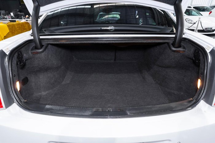 2015 Chrysler 300 SRT-8 Core Satin Vapour