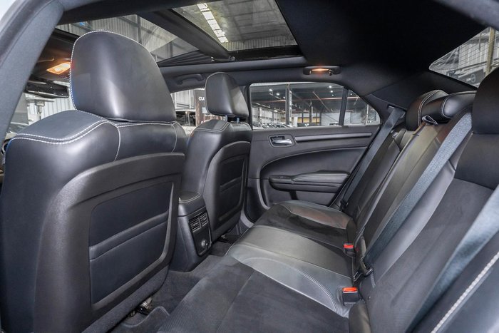 2015 Chrysler 300 SRT-8 Core Satin Vapour