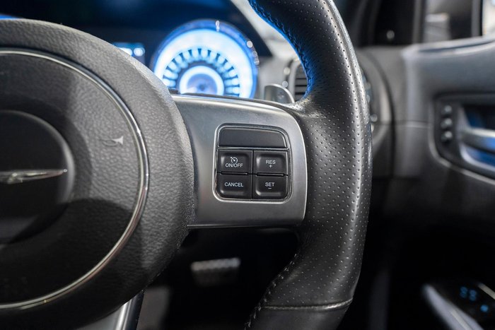 2015 Chrysler 300 SRT-8 Core Satin Vapour