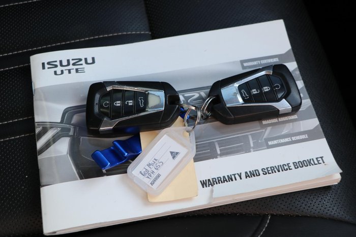 2022 Isuzu MU-X LS-T