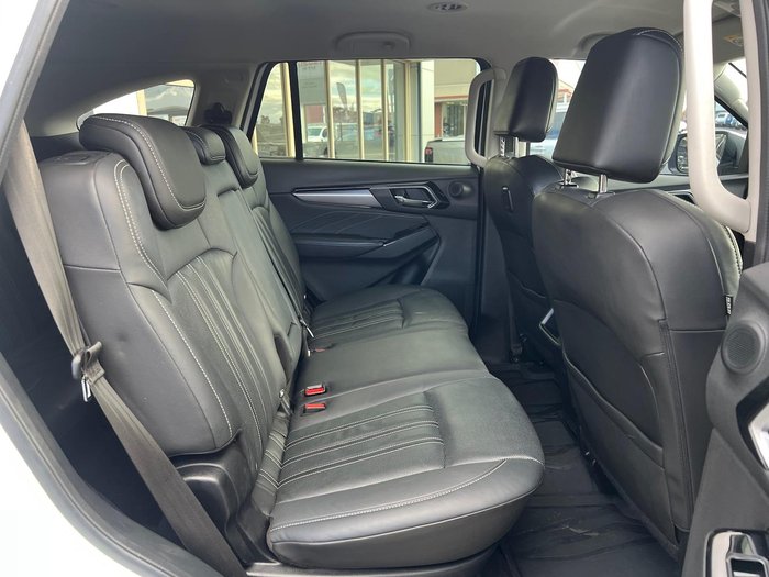 2022 Isuzu MU-X LS-T