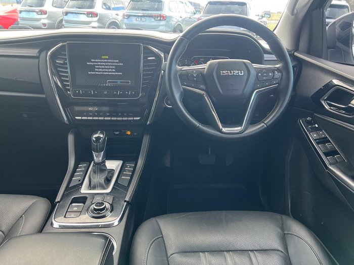 2022 Isuzu MU-X LS-T