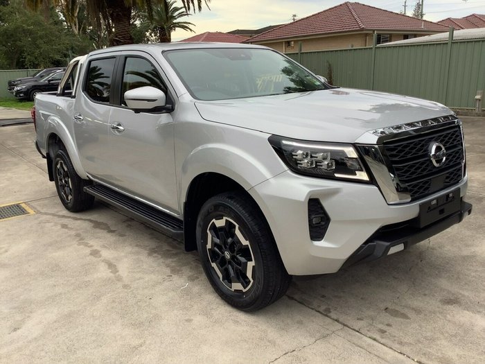 2025 Nissan Navara ST-X