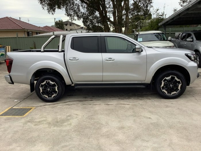 2025 Nissan Navara ST-X