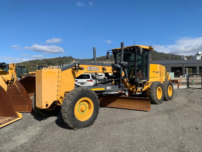 2012 John Deere 670G Grader