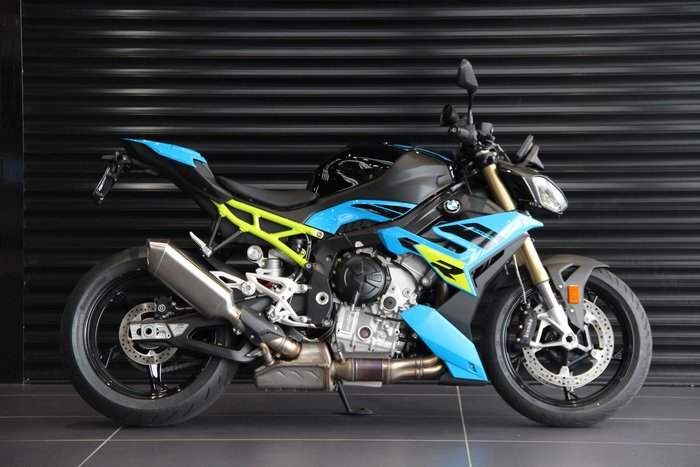 2025 BMW S 1000 R Sport S 1000 Yellow