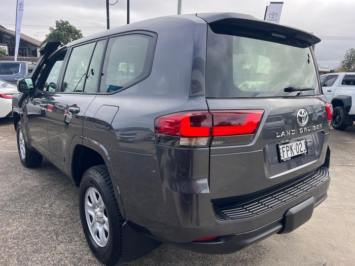 2025 Toyota Landcruiser GX