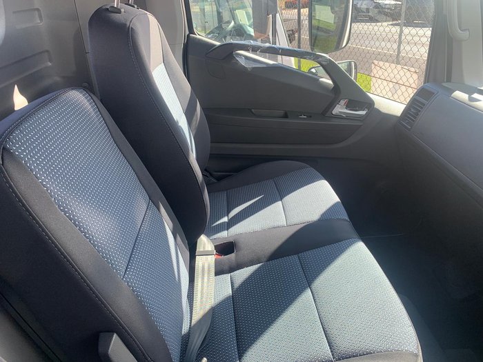 2025 Hyundai Mighty EX4/6 White
