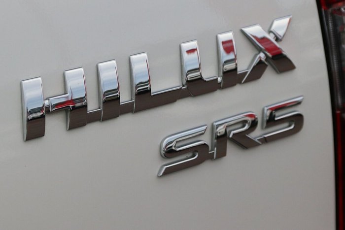 2022 Toyota Hilux SR5