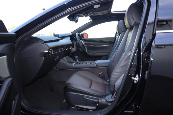 2025 Mazda 3 G25 Astina