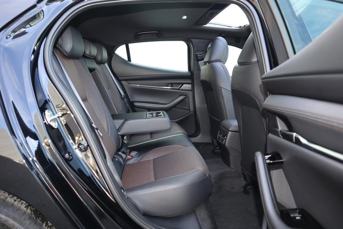 2025 Mazda 3 G25 Astina
