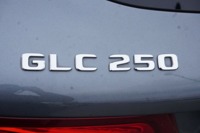 2017 Mercedes-Benz GLC-Class GLC250