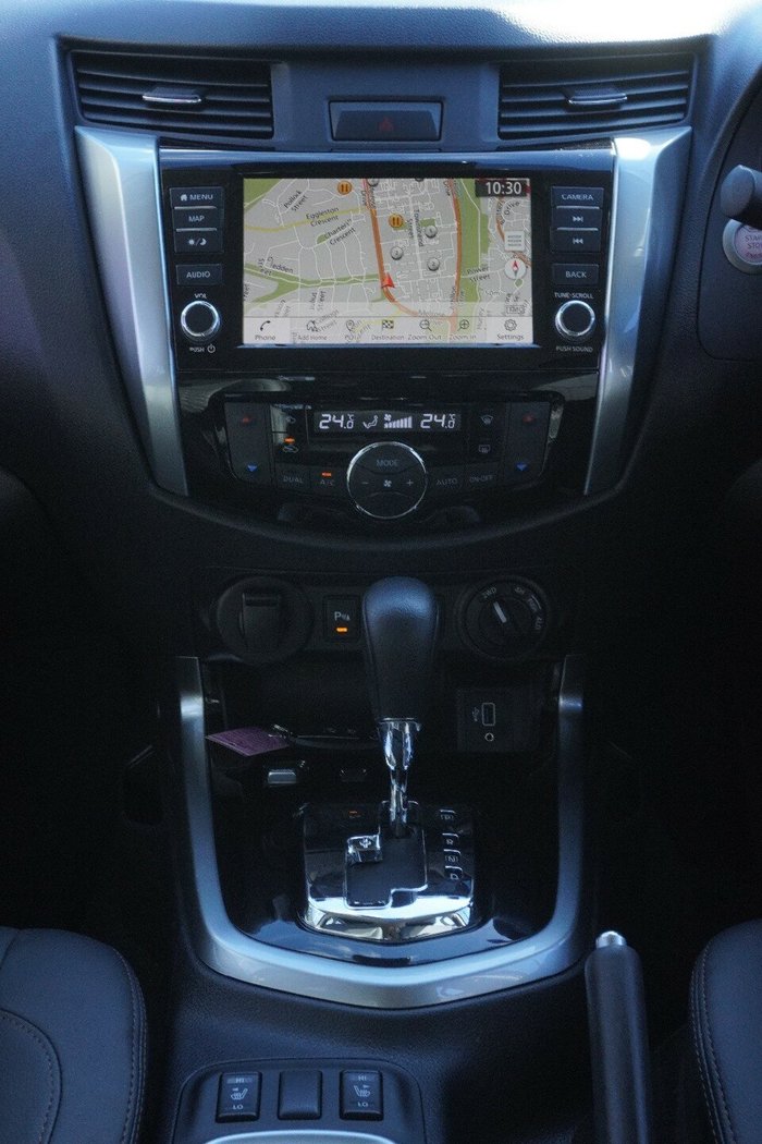 2022 Nissan Navara ST-X