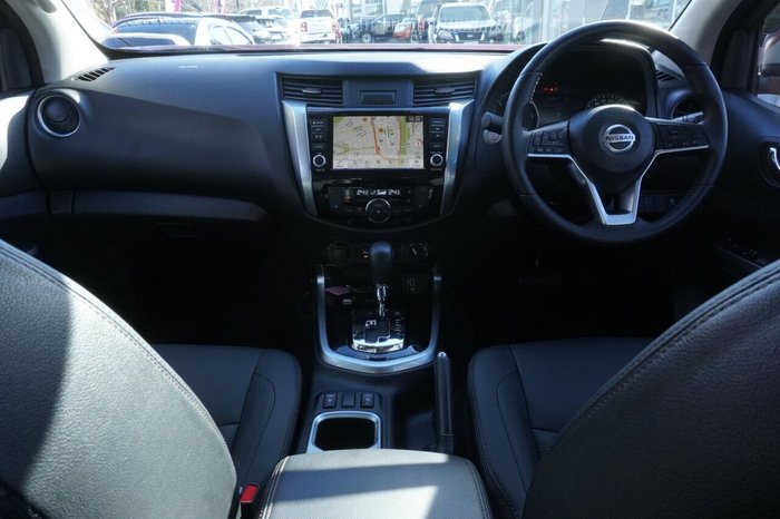 2022 Nissan Navara ST-X