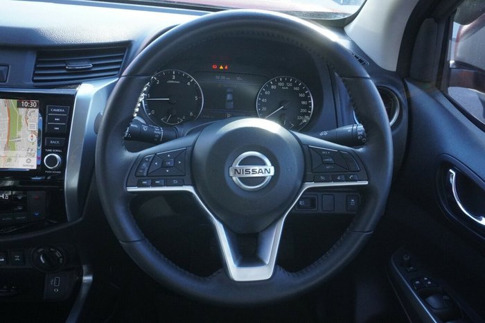 2022 Nissan Navara ST-X