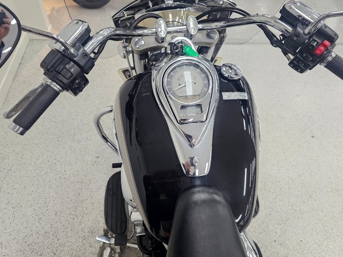 2010 Kawasaki VULCAN 1700 NOMAD Black
