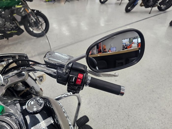2010 Kawasaki VULCAN 1700 NOMAD Black