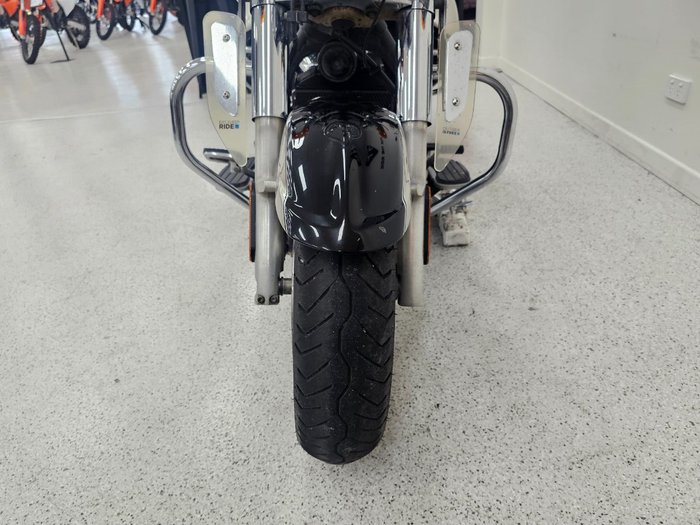 2010 Kawasaki VULCAN 1700 NOMAD Black