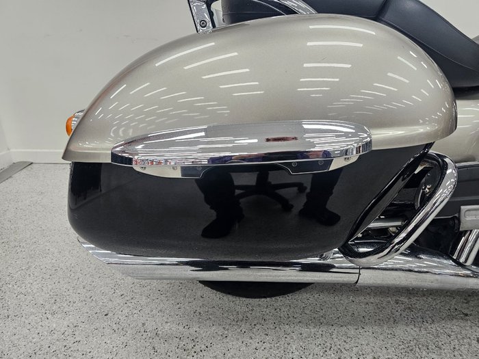 2010 Kawasaki VULCAN 1700 NOMAD Black