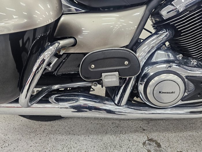 2010 Kawasaki VULCAN 1700 NOMAD Black