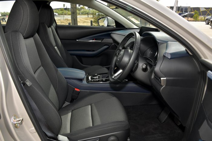 2025 Mazda CX-30 G20 Evolve