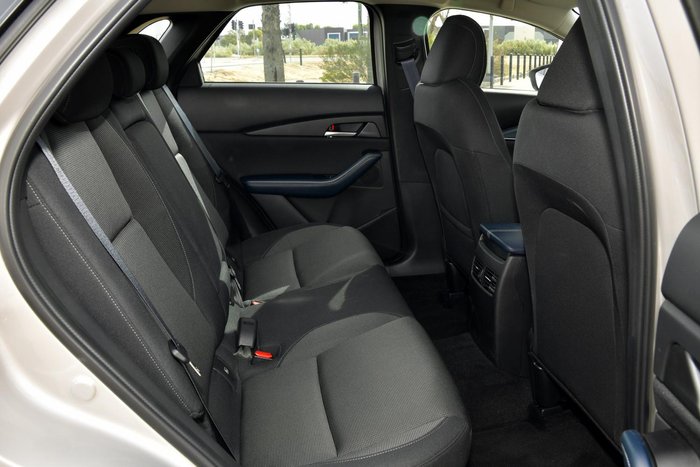 2025 Mazda CX-30 G20 Evolve