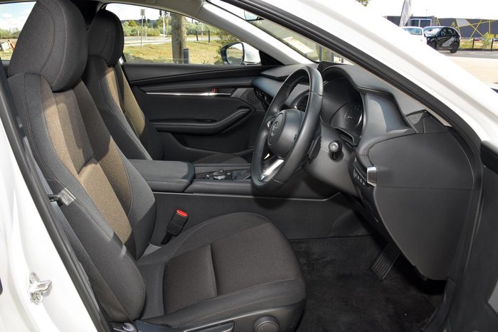 2025 Mazda 3 G20 Evolve