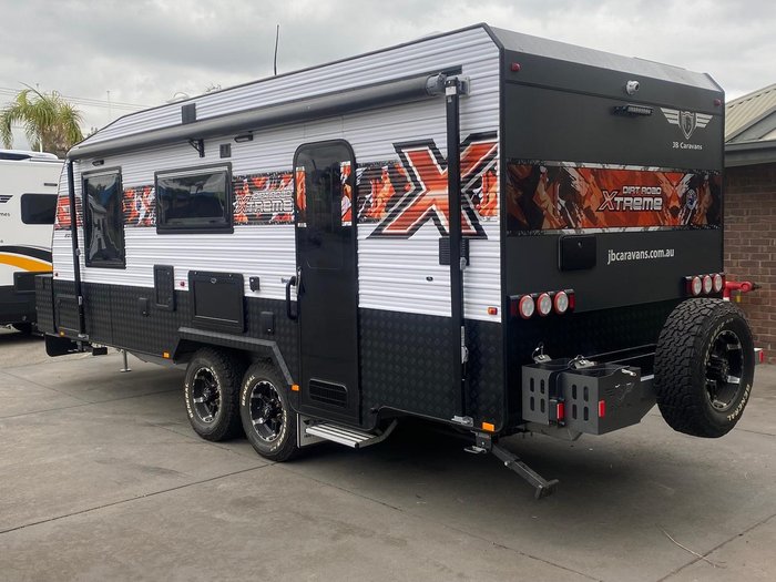 2023 JB Caravans 20'6 Dirt Road Xtreme Side Club
