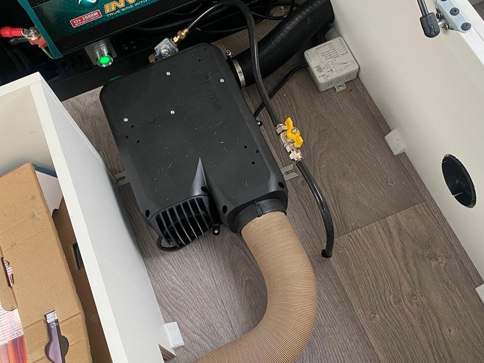 2023 JB Caravans 20'6 Dirt Road Xtreme Side Club